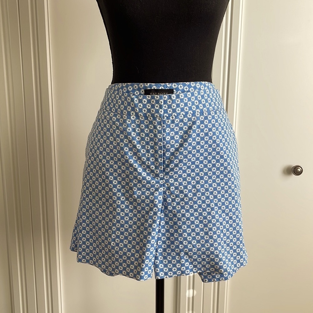 Talbots blue and white nautical print shorts Size 14